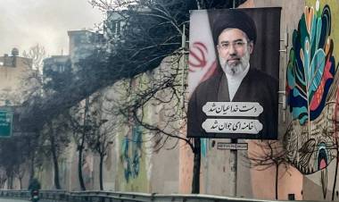 مجتبى خامنئي: خطاب التناقضات ومشروع المواجهة المستمرة